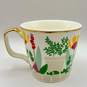 Grace's Teaware Flower Garden Mug Gold‎ Accent Handle. 12 oz.